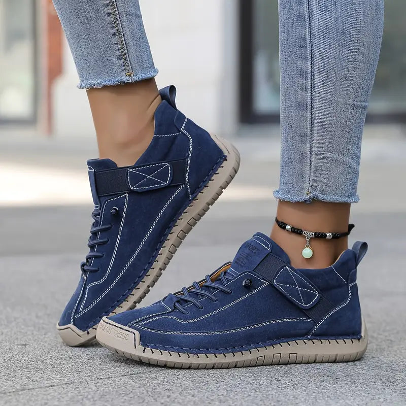 LAS ZAPATILLAS MIA