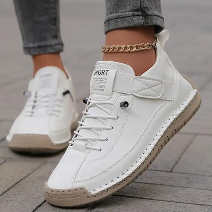 LAS ZAPATILLAS MIA